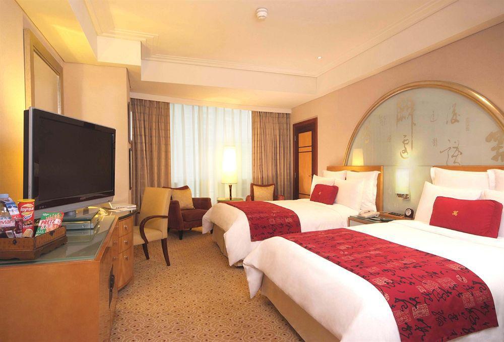 Отель Renaissance Pudong